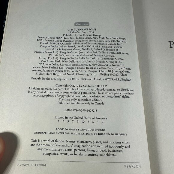 Poseidon's Arrow by Clive Cussler Hardcover Book 2012 Putnam Books - Picture 3 of 5